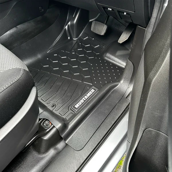 Mudtamer Isuzu MUX Wagon 2021+ Floor Mats FULL SET - MTISU02S - Image 3