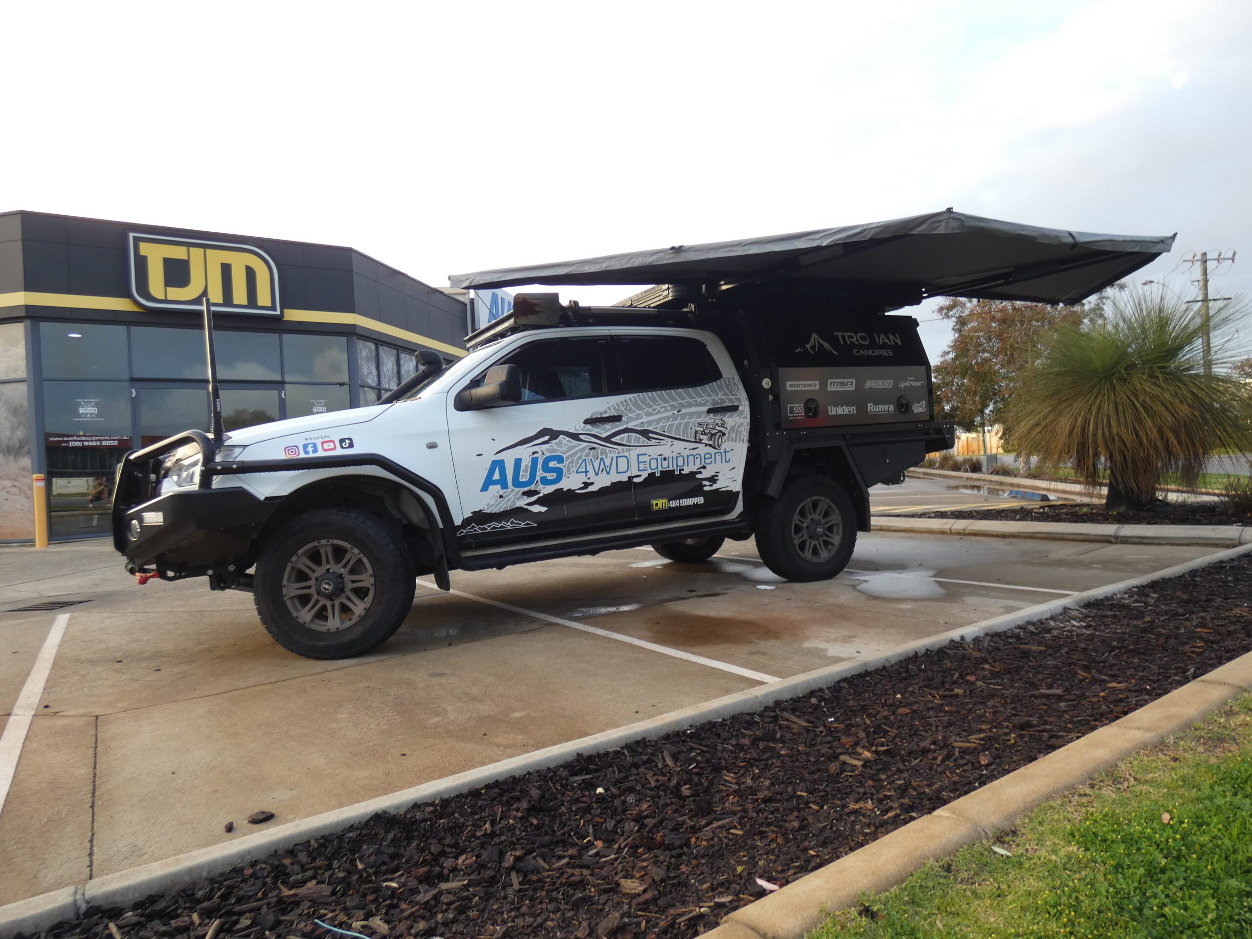 Trojan Canopies 180 Freestanding awning